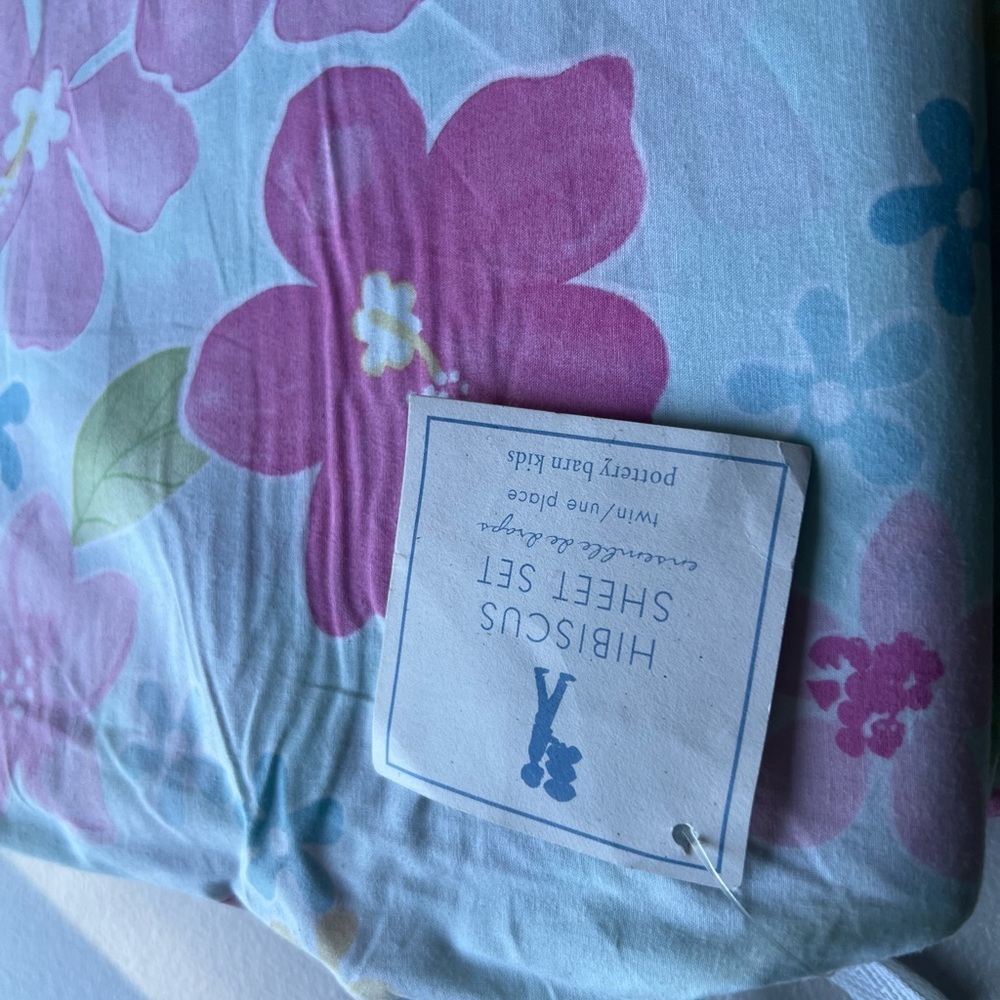 POTTERY BARN Hibiscus light Blue and Pink Floral Sheet Twin sheets Set Bedding